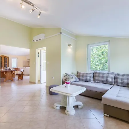 3 Bedroom Gorgeous In Daire