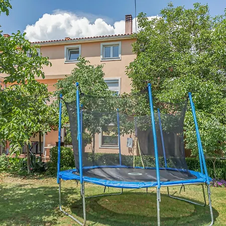 Daire 3 Bedroom Gorgeous In *