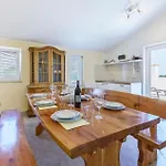 3 Bedroom Gorgeous In Apartamento *