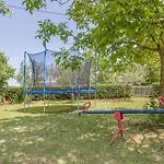 3 Bedroom Gorgeous In Apartamento Muntić
