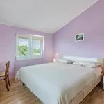 3 Bedroom Gorgeous In Apartamento Muntić